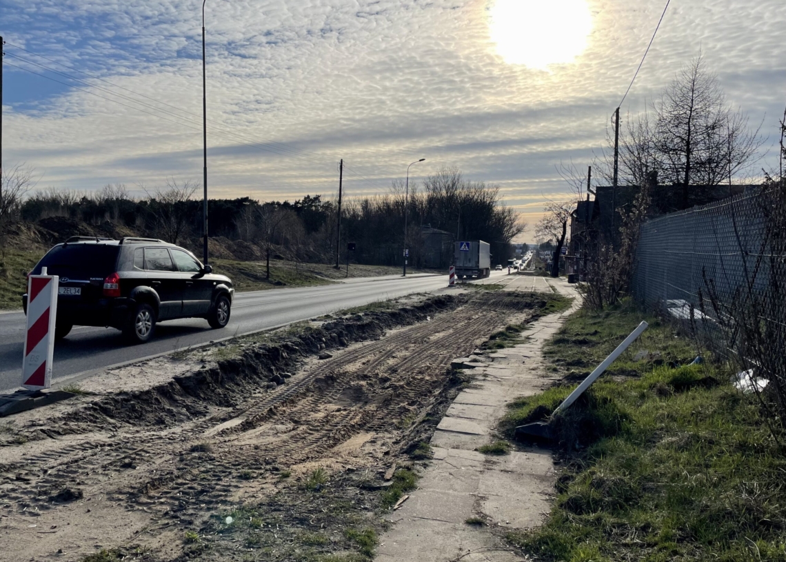 Modernizacja trasy tramwajowej do Konstantynowa. Dzisiaj mają zostać wznowione prace na konstantynowskim odcinku [ZDJĘCIA + WIDEO]