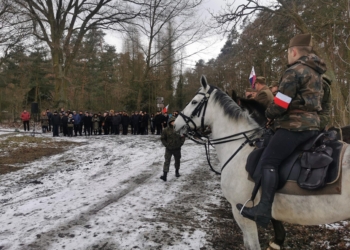 w miejscowości Orzeł Biały