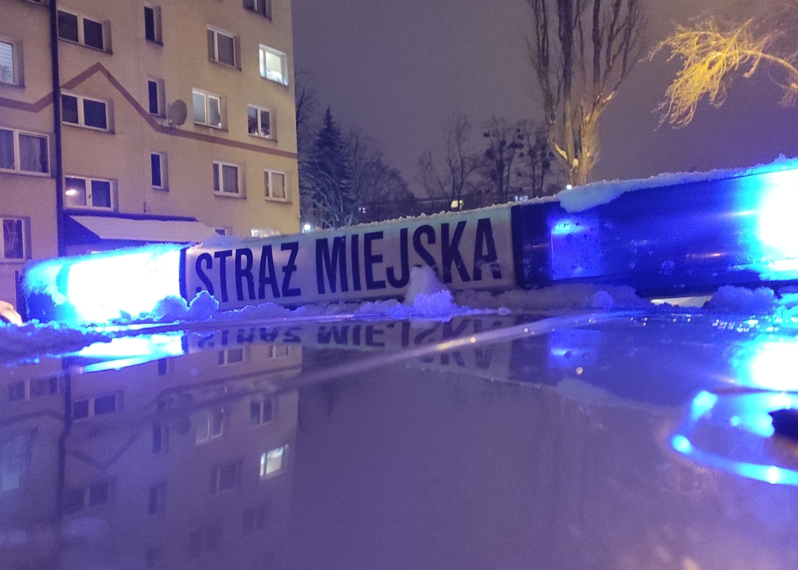 Nocne patrole pomagają bezdomnym w Łodzi [ZDJĘCIA]