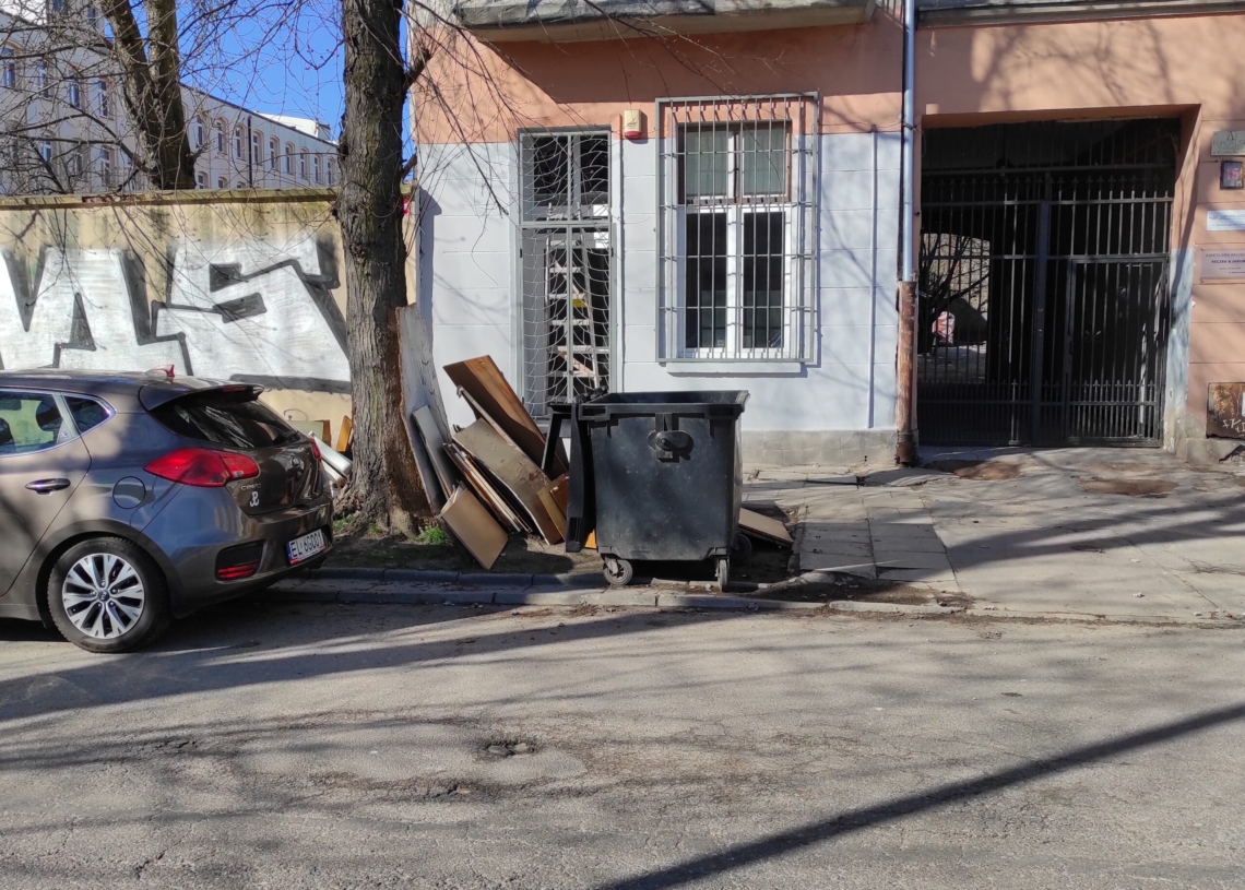 Plebiscyt Brudna Miotła. Łodzianie mogą zgłaszać swoje propozycje w 6 kategoriach [ZDJĘCIA]