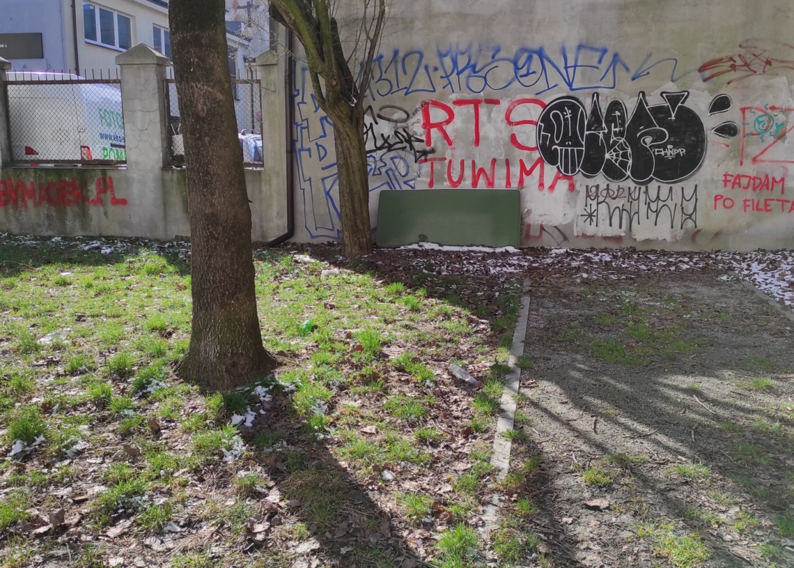 Plebiscyt Brudna Miotła. Łodzianie mogą zgłaszać swoje propozycje w 6 kategoriach [ZDJĘCIA]