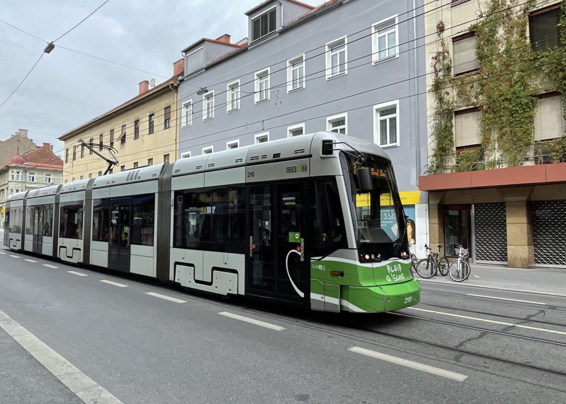 MPK-Łódź chce kupić 10 używanych tramwajów. Nie mogą mieć więcej niż 30 lat
