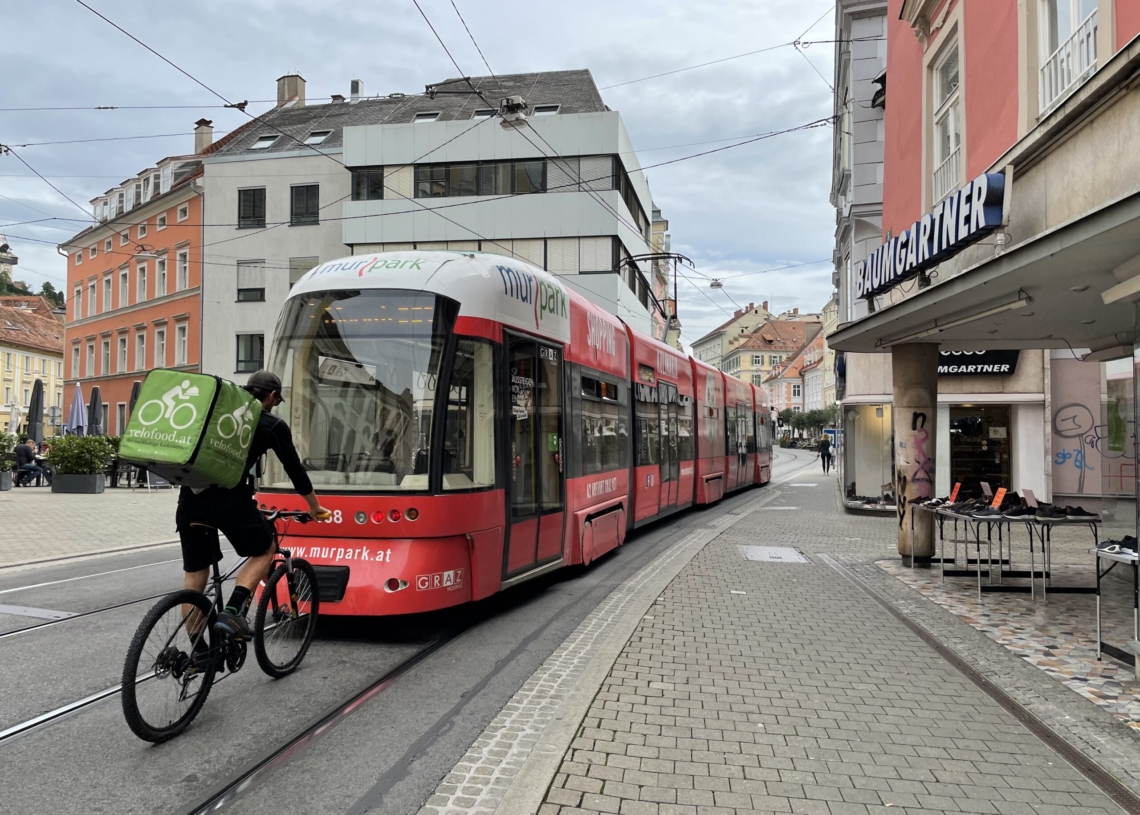 MPK-Łódź chce kupić 10 używanych tramwajów. Nie mogą mieć więcej niż 30 lat