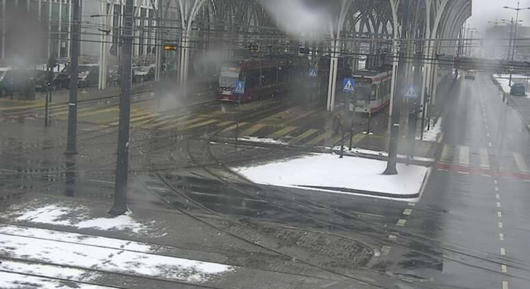 Zatrzymanie ruchu tramwajów na Piotrkowskiej i na pl. Niepodległości 1 zatrzymanie ruchu tramwajów na Piotrkowskiej