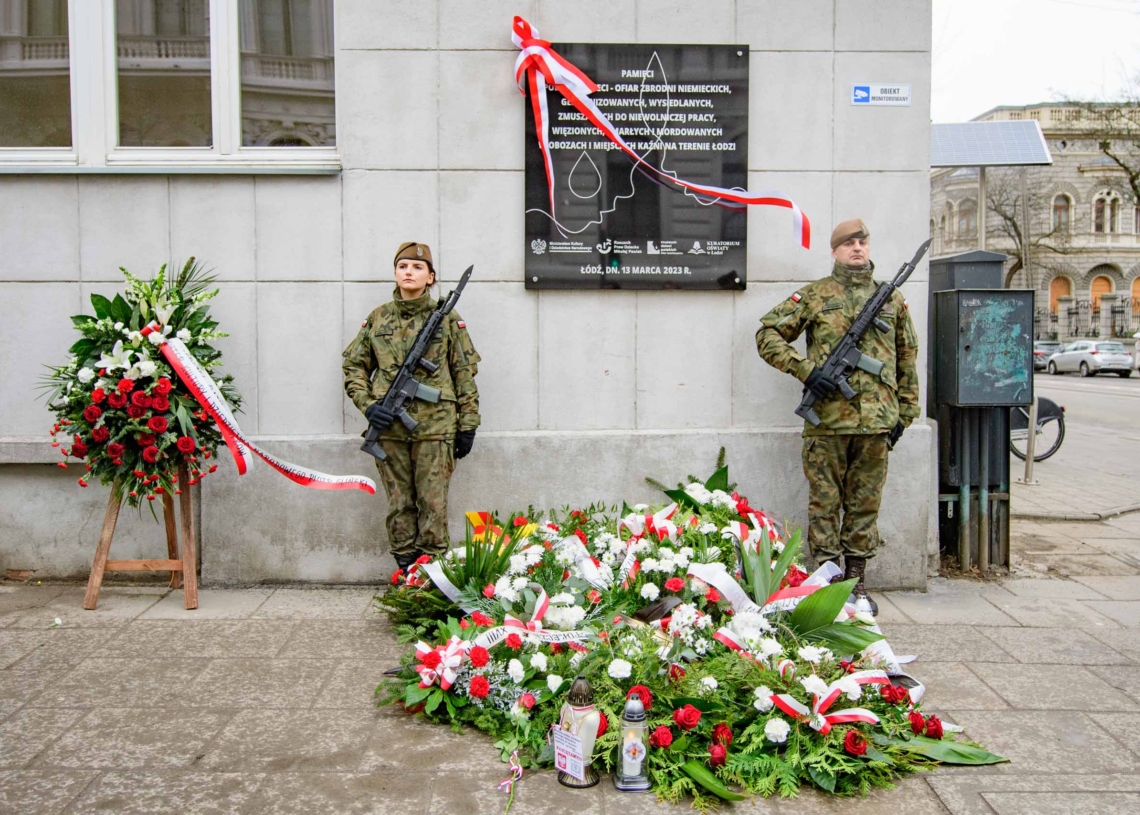 Odsłonięcie tablicy pamiątkowej poświęconej polski dzieciom