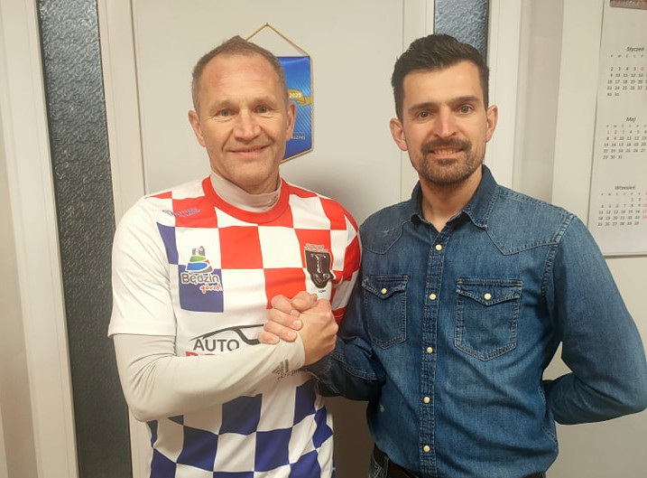 Ryszard Czerwiec udowadnia, że wiek to tylko liczba. 55-letni piłkarz zagra w A Klasie 1 Ryszard Czerwiec nowym zawodnikiem SKS Łagisza (Będzin)