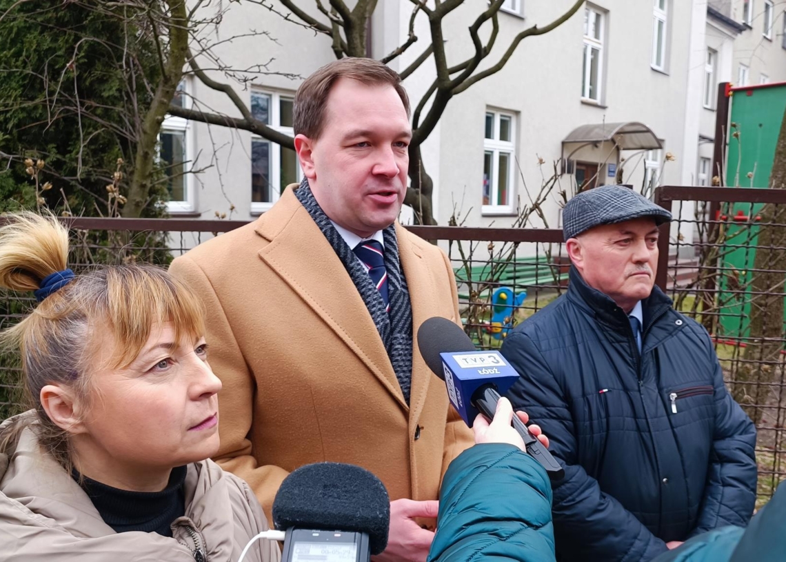 Solidarna Polska krytykuje planowane unijne ograniczenia dotyczące produkcji mięsa i emisji CO2 przez samochody spalinowe