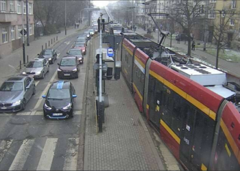 Wykolejenie tramwaju na Narutowicza-Kopcińskiego w Łodzi