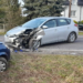 Czołowe zderzenie dwóch osobówek na DK12 w Ocinie