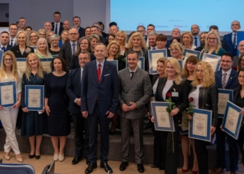 Finał 20. edycji konkursu "Urząd Skarbowy Przyjazny Przedsiębiorcy". Wśród nagrodzonych trzy urzędy w Łódzkiem 1 Finał 20. edycji konkursu "Urząd Skarbowy Przyjazny Przedsiębiorcy"