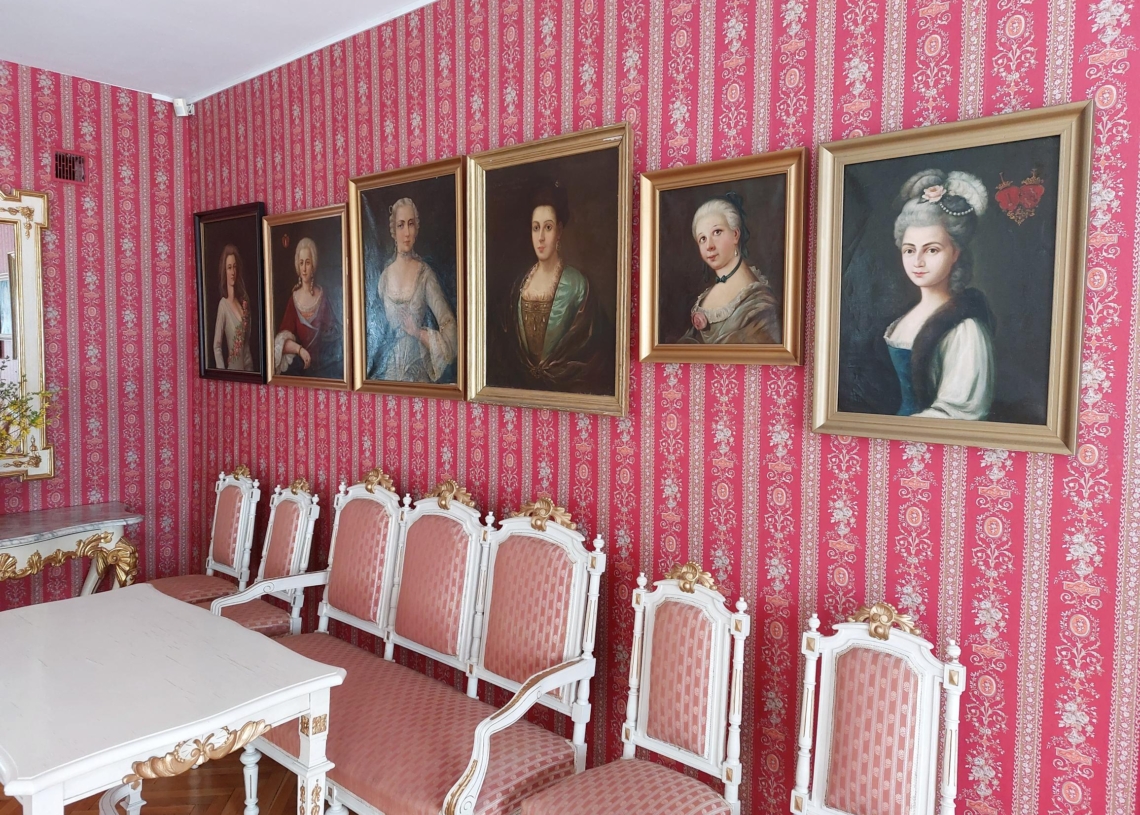 Plan filmowy w Muzeum Walewskich w Tubądzinie