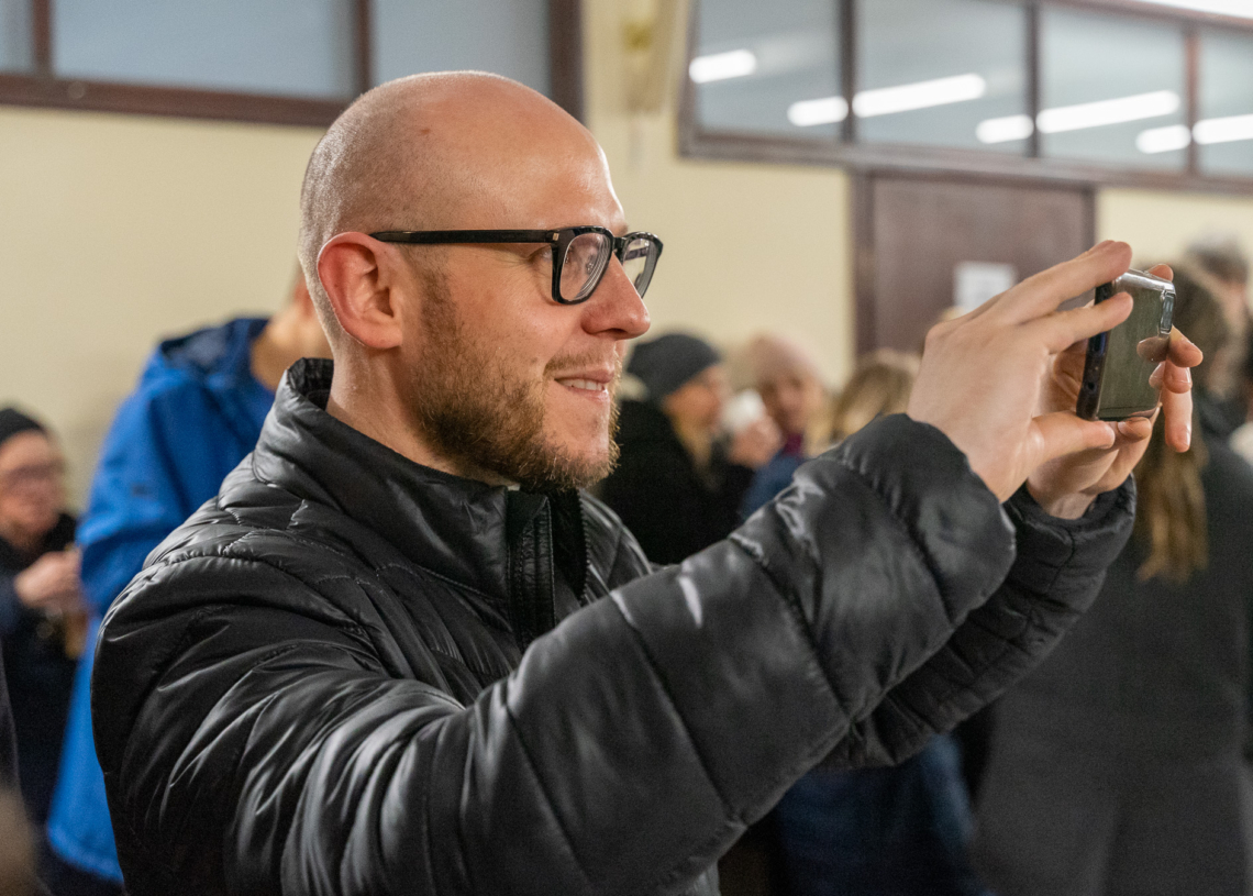 Śniadanie wielkanocne tradycyjnie zorganizował ksiądz Wiesław Kamiński