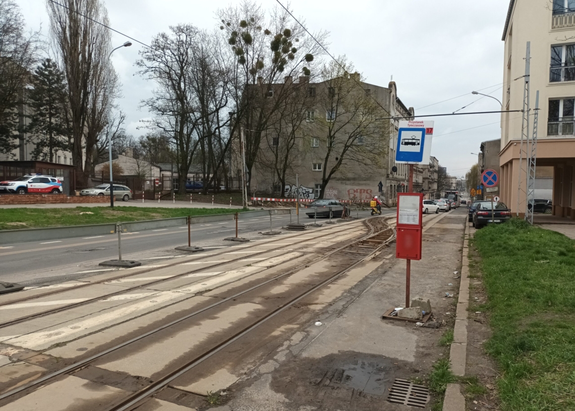 Czy tramwaje dojadą Franciszkańską do Wojska Polskiego? Na razie szanse są niewielkie. Zabraknie około 10 metrów torów [ZDJĘCIA]