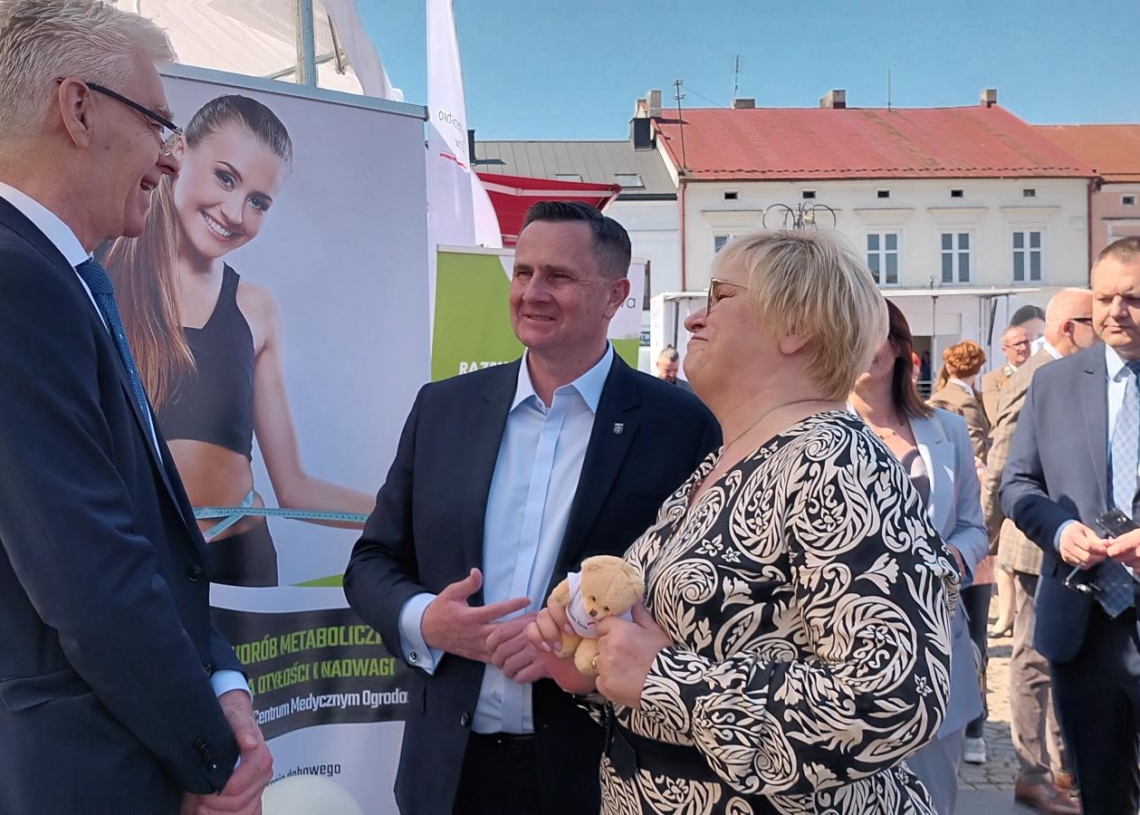 Mobilna strefa zdrowia na Rynku w Skierniewicach [ZDJĘCIA]