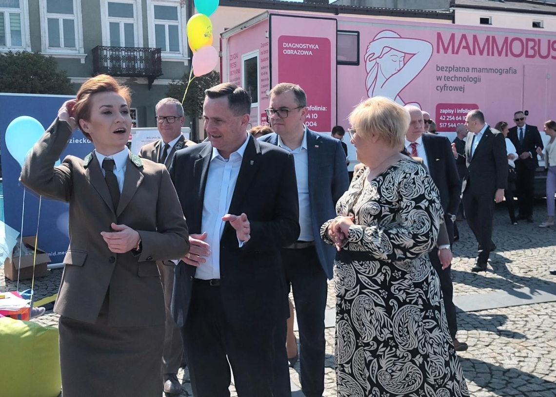 Mobilna strefa zdrowia na Rynku w Skierniewicach [ZDJĘCIA]