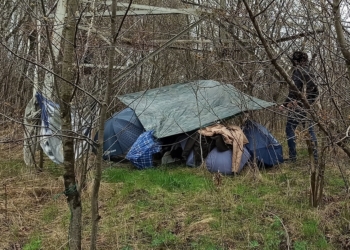 Poszukiwany listem gończym ukrywał się w szałasie