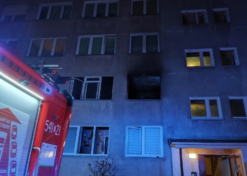 Pożar mieszkania przy Mielczarskiego w Tomaszowie. Dwie osoby nie żyją 7 Pożar mieszkania przy Mielczarskiego w Tomaszowie