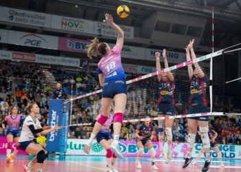 Developres BELLA DOLINA Rzeszów - Grot Budowlani Łódź 3:0 w pierwszym meczu półfinałowym TAURON Ligi