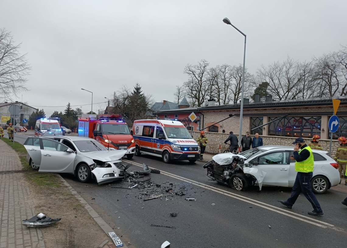 Wypadek na DK72 w Poddębicach