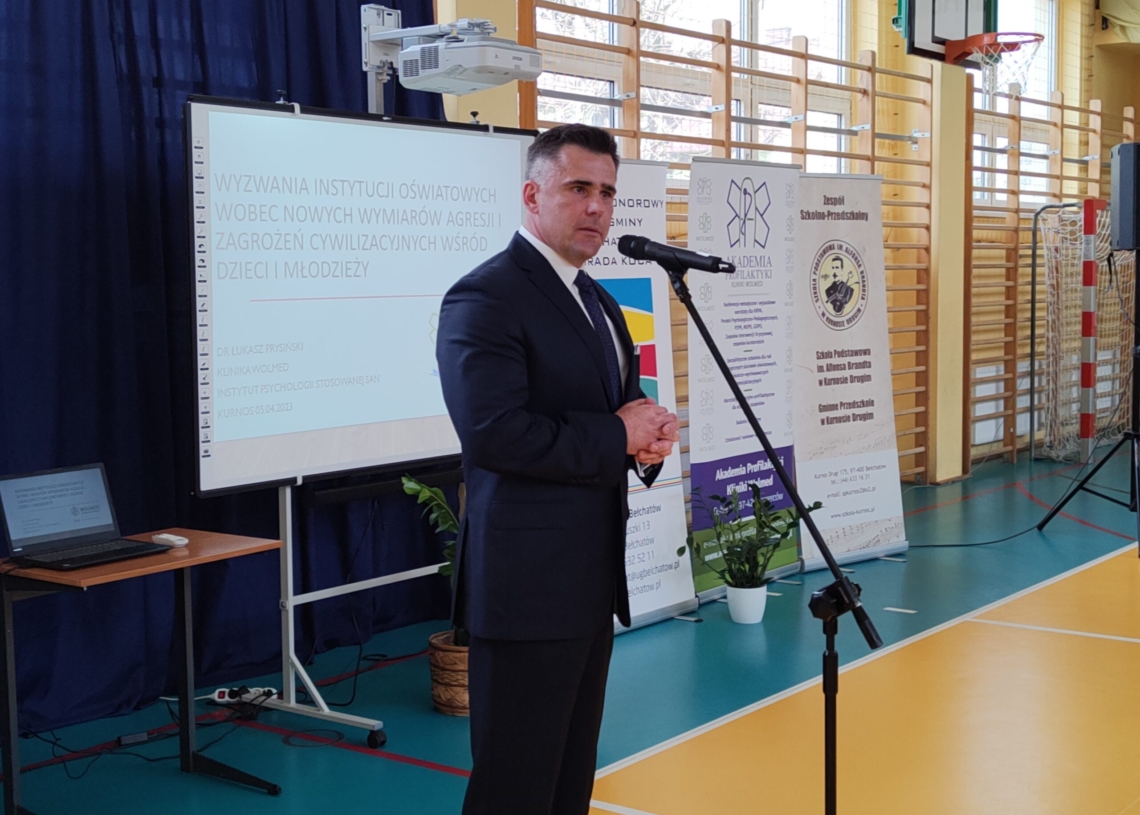 Konferencja profilaktyczna w szkole w Kurnosie