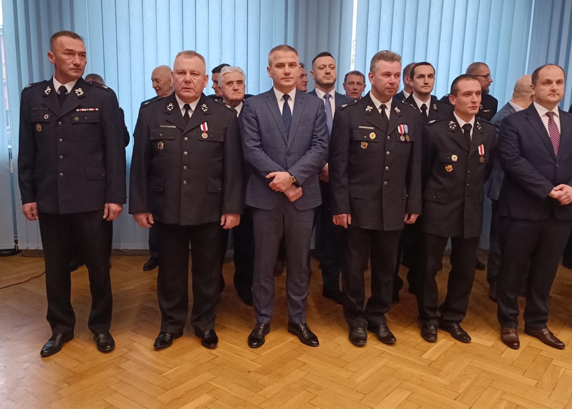 Promesy na zakup nowych wozów bojowych dla 11 jednostek OSP z terenu powiatów bełchatowskiego, piotrkowskiego i radomszczańskiego