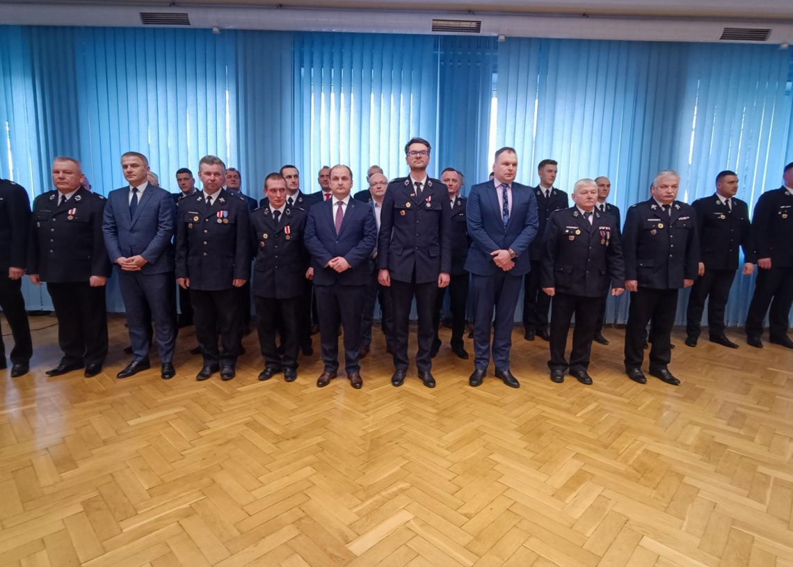 Promesy na zakup nowych wozów bojowych dla 11 jednostek OSP z terenu powiatów bełchatowskiego, piotrkowskiego i radomszczańskiego