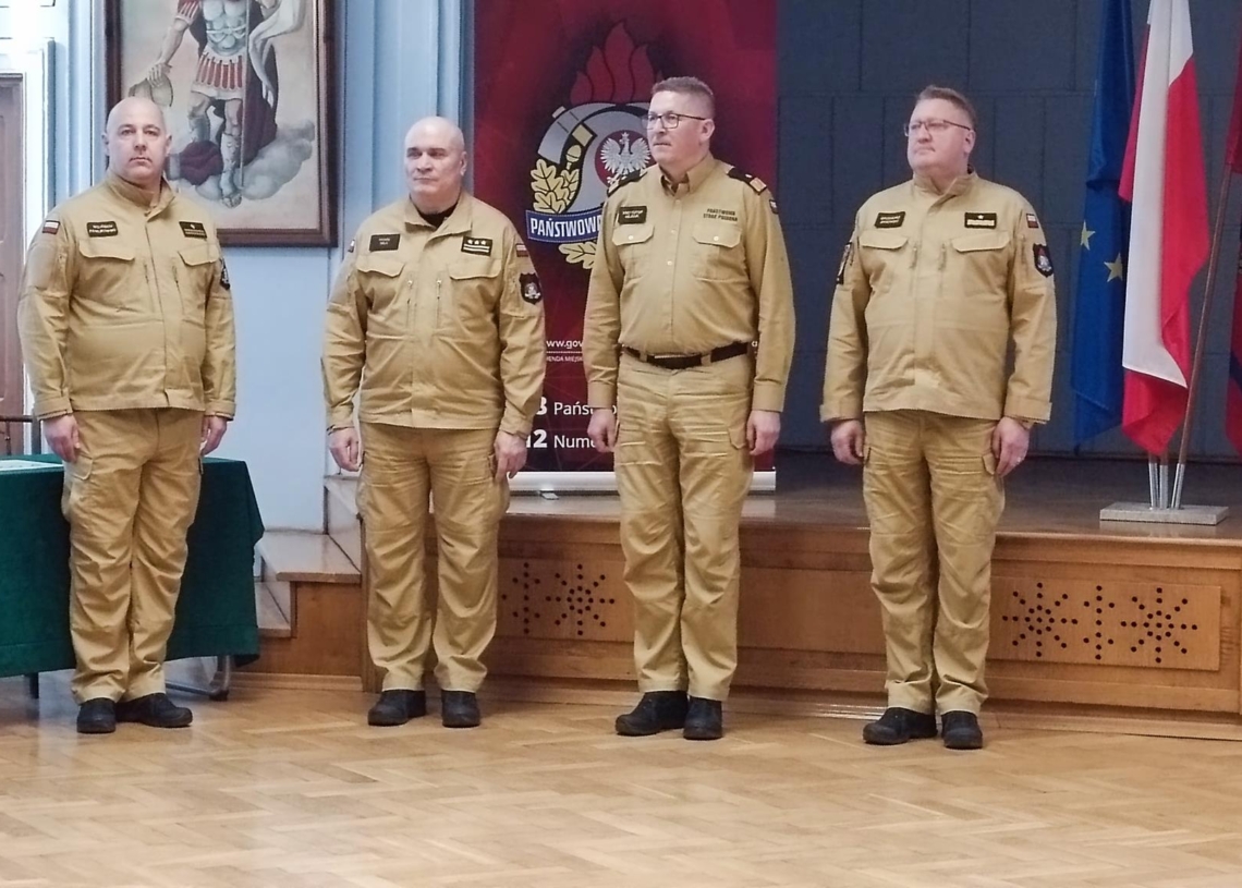 Promesy na zakup nowych wozów bojowych dla 11 jednostek OSP z terenu powiatów bełchatowskiego, piotrkowskiego i radomszczańskiego