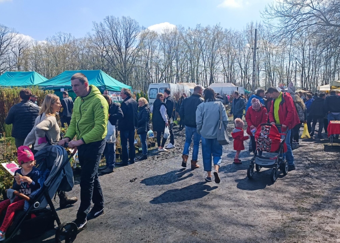 XVI wystawa "Pamiętajmy o Ogrodach" w Piotrkowie