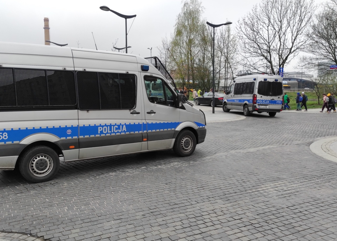 Łódź: ćwiczenia antyterrorystyczne FBI i Komendy Głównej Policji. Zamknięto Hasa, podziemną ulicę w NCŁ [ZDJĘCIA]
