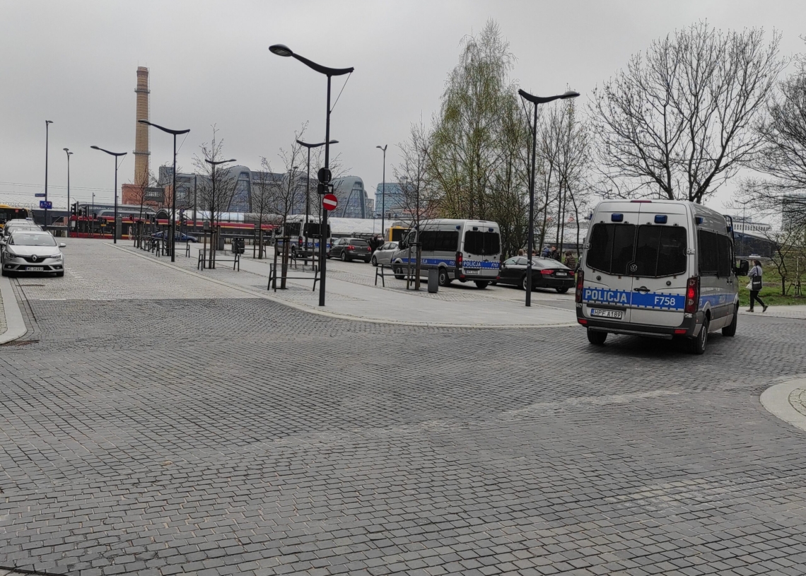 Łódź: ćwiczenia antyterrorystyczne FBI i Komendy Głównej Policji. Zamknięto Hasa, podziemną ulicę w NCŁ [ZDJĘCIA]