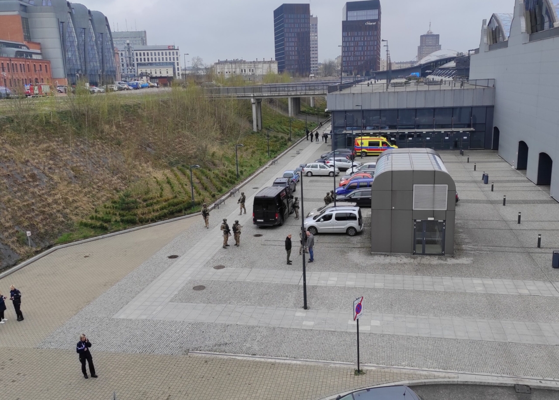Łódź: ćwiczenia antyterrorystyczne FBI i Komendy Głównej Policji. Zamknięto Hasa, podziemną ulicę w NCŁ [ZDJĘCIA]