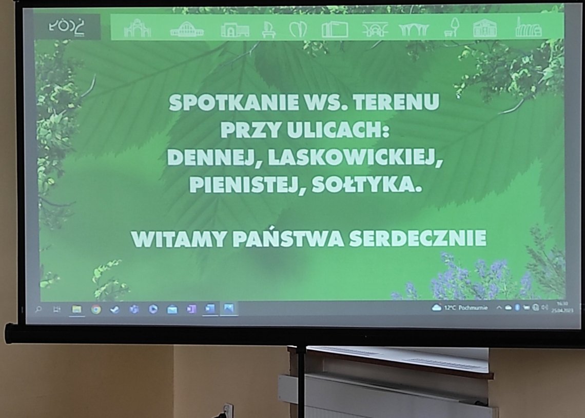 Mieszkańcy okolic Uroczyska i Lublinka nie chcą wycinki drzew. Spotkali się dzisiaj z władzami Łodzi [ZDJĘCIA]