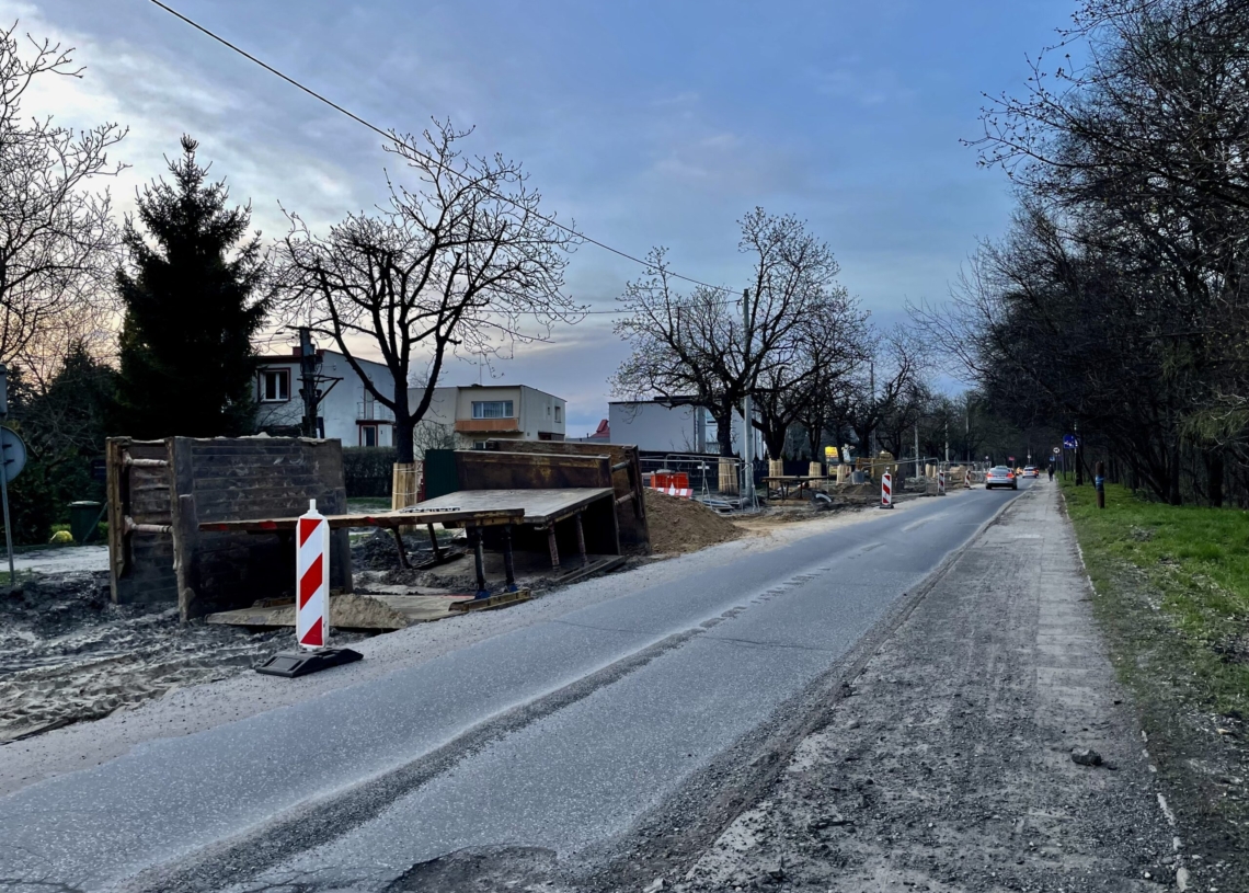 Remont Krakowskiej. Na razie rozbiórki na zachodniej części jezdni [ZDJĘCIA]