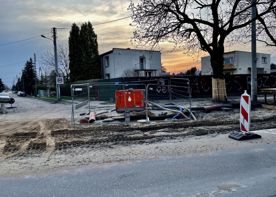 Remont Krakowskiej. Na razie rozbiórki na zachodniej części jezdni [ZDJĘCIA]