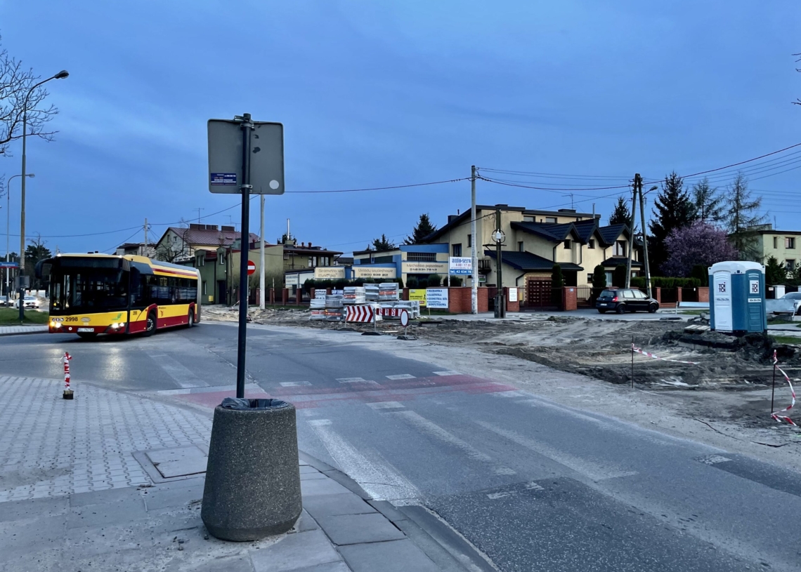 Remont Krakowskiej. Na razie rozbiórki na zachodniej części jezdni [ZDJĘCIA]