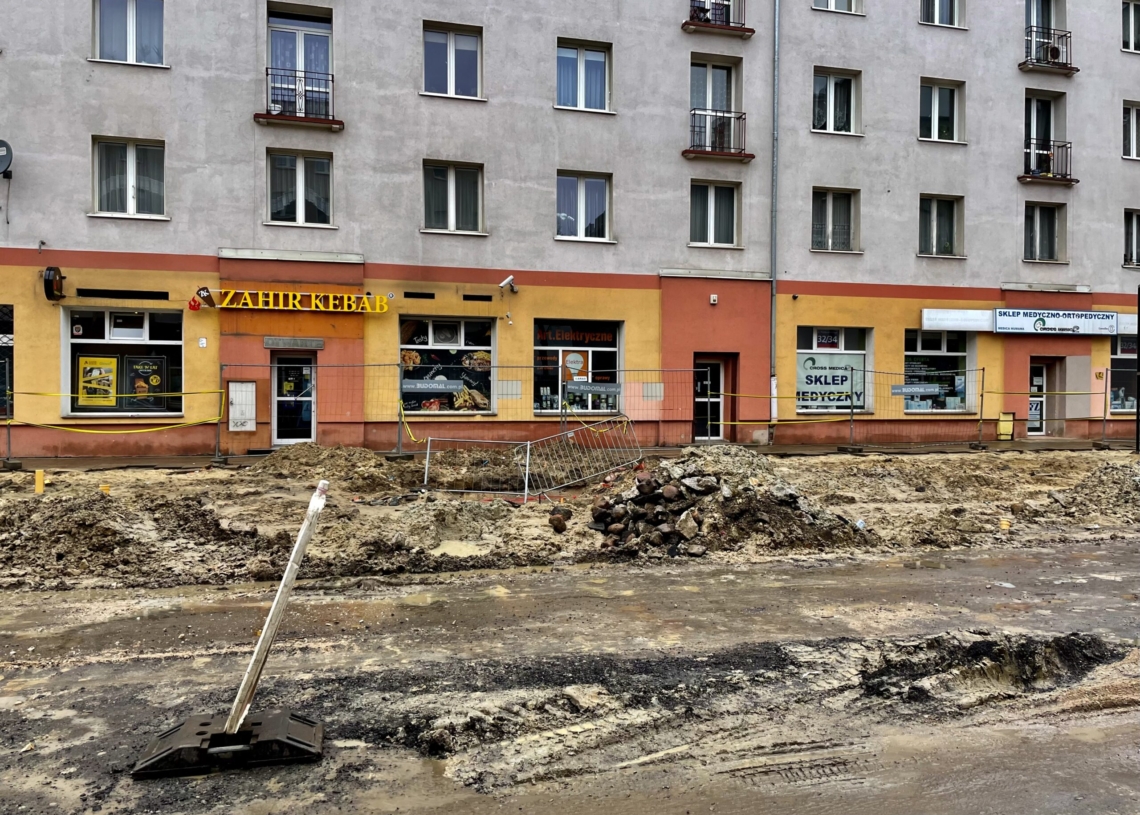 Minęło 90 dni od rozpoczęcia modernizacji pierwszej części Przybyszewskiego. Jak postępują prace? [ZDJĘCIA + WIDEO]