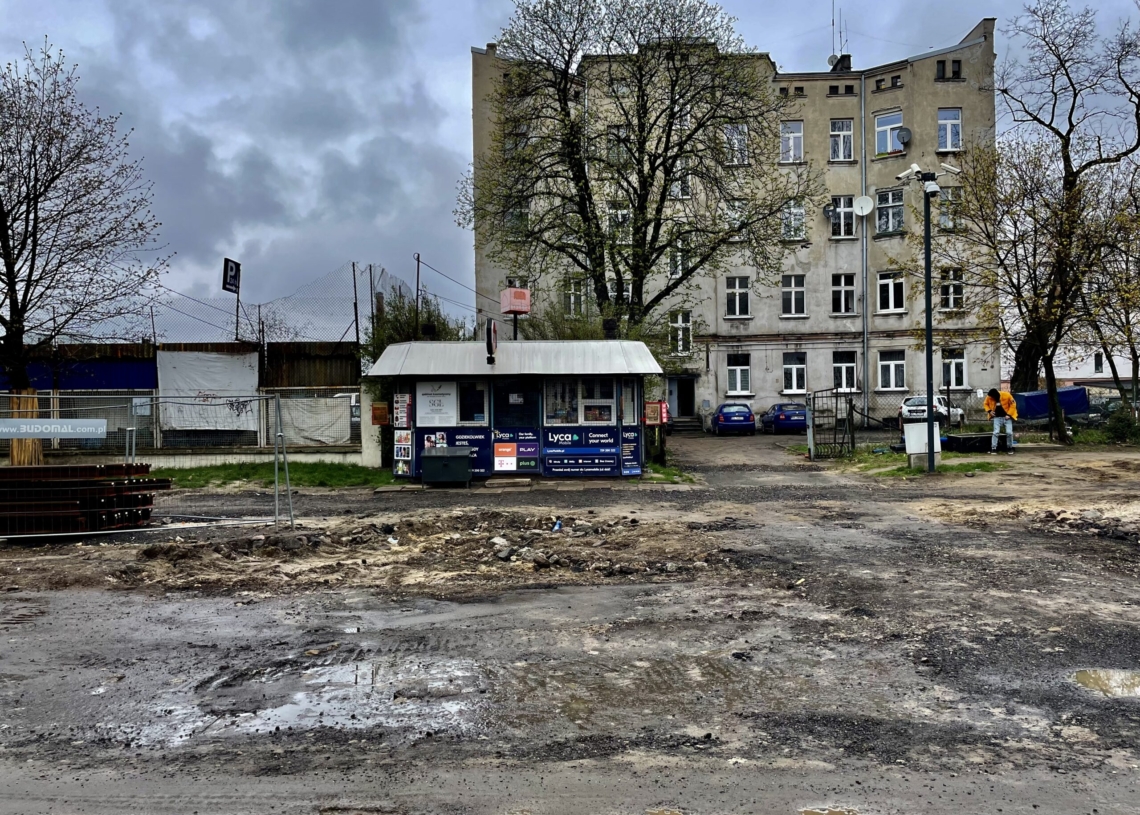 Minęło 90 dni od rozpoczęcia modernizacji pierwszej części Przybyszewskiego. Jak postępują prace? [ZDJĘCIA + WIDEO]