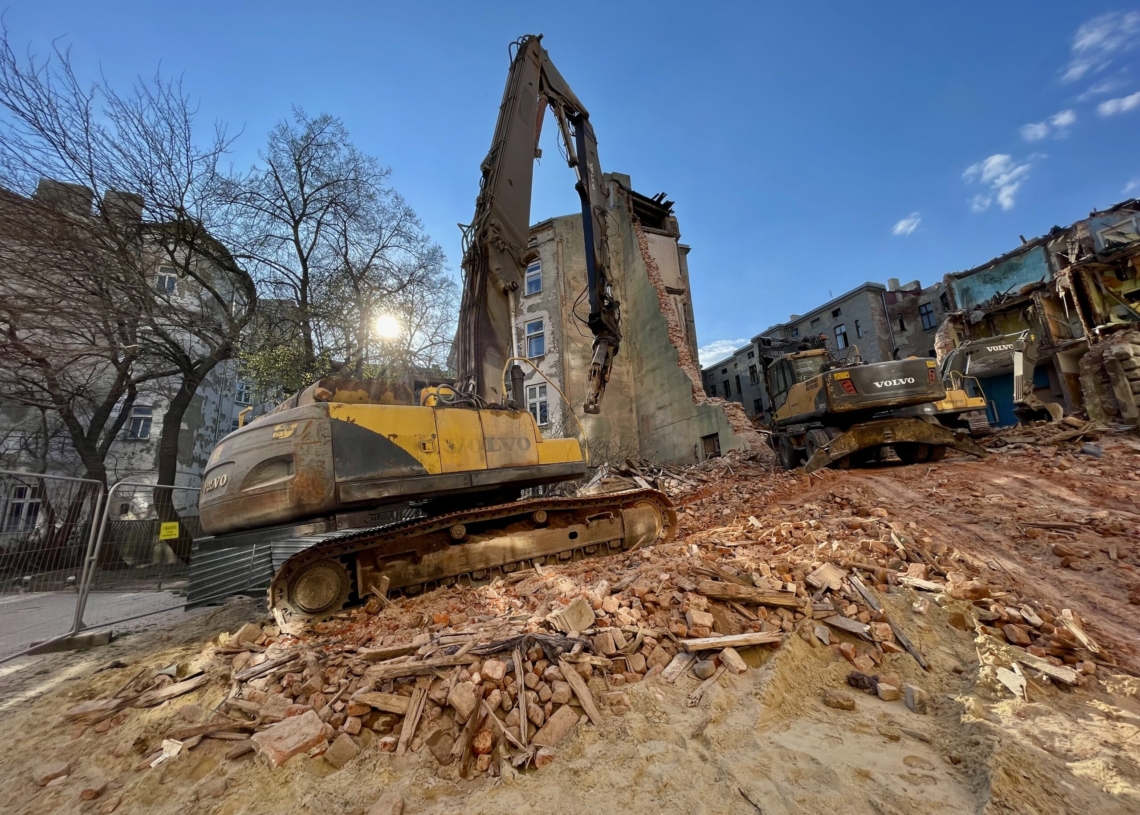 Zostało 7 dni do zakończenia rozbiórki kamienicy przy Kilińskiego 49 [ZDJĘCIA]
