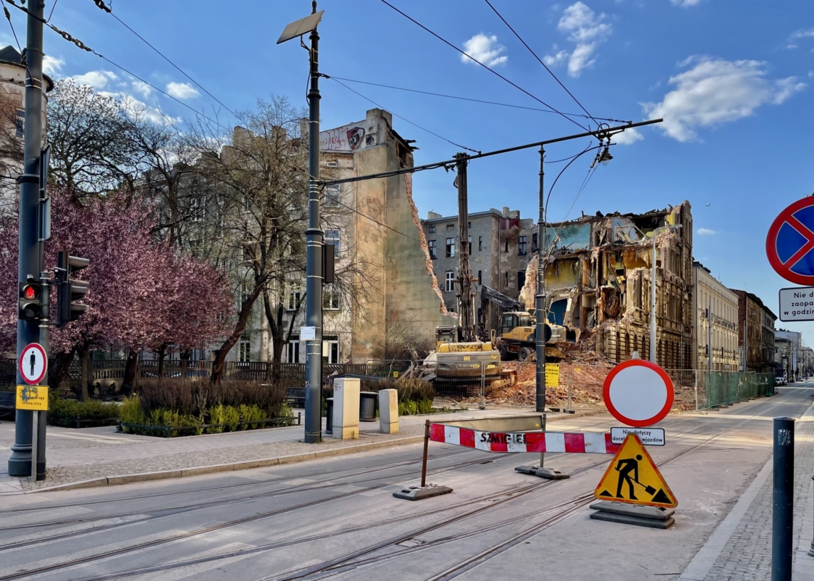 Zostało 7 dni do zakończenia rozbiórki kamienicy przy Kilińskiego 49 [ZDJĘCIA]