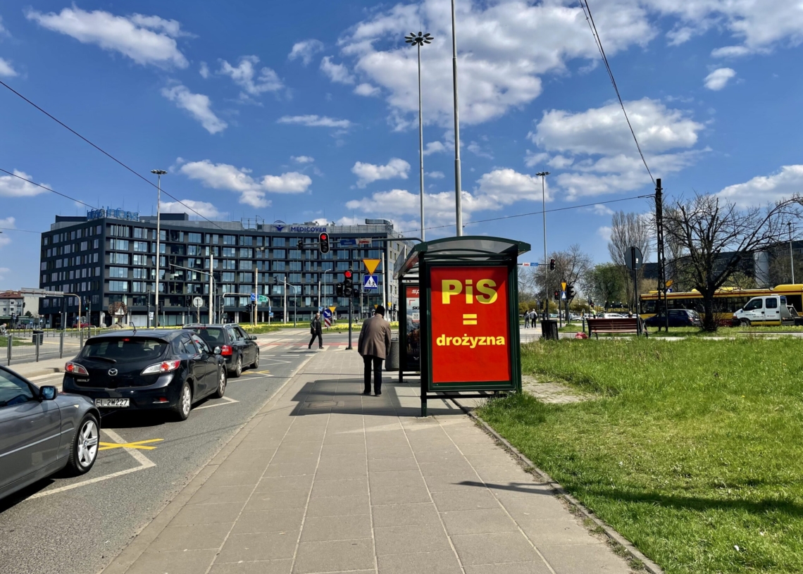 Zmiana lokalizacji przystanków przy rondzie Solidarności zdała egzamin? [ZDJĘCIA]