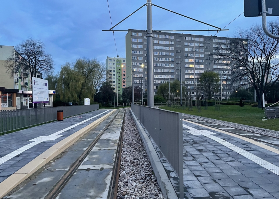 Modernizacja trasy tramwajowej w Pabianicach. Jak postępują prace? [ZDJĘCIA]