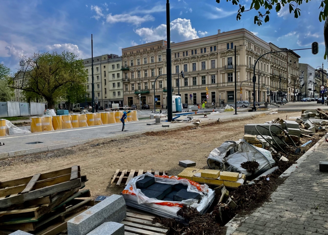 Modernizacja Północnej. 25 kwietnia drogowcy zajmą południową nitkę, a kierowcy pojadą bliżej parku [ZDJĘCIA + WIDEO]