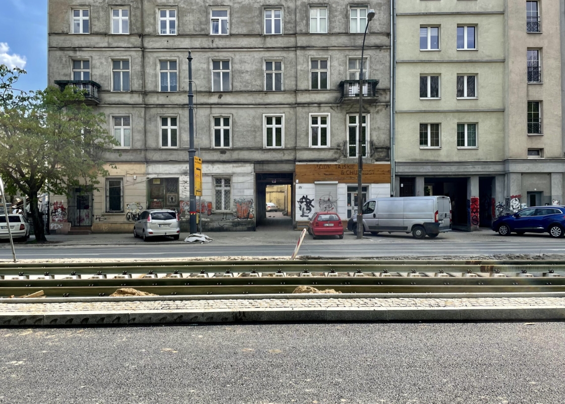 Modernizacja Północnej. 25 kwietnia drogowcy zajmą południową nitkę, a kierowcy pojadą bliżej parku [ZDJĘCIA + WIDEO]