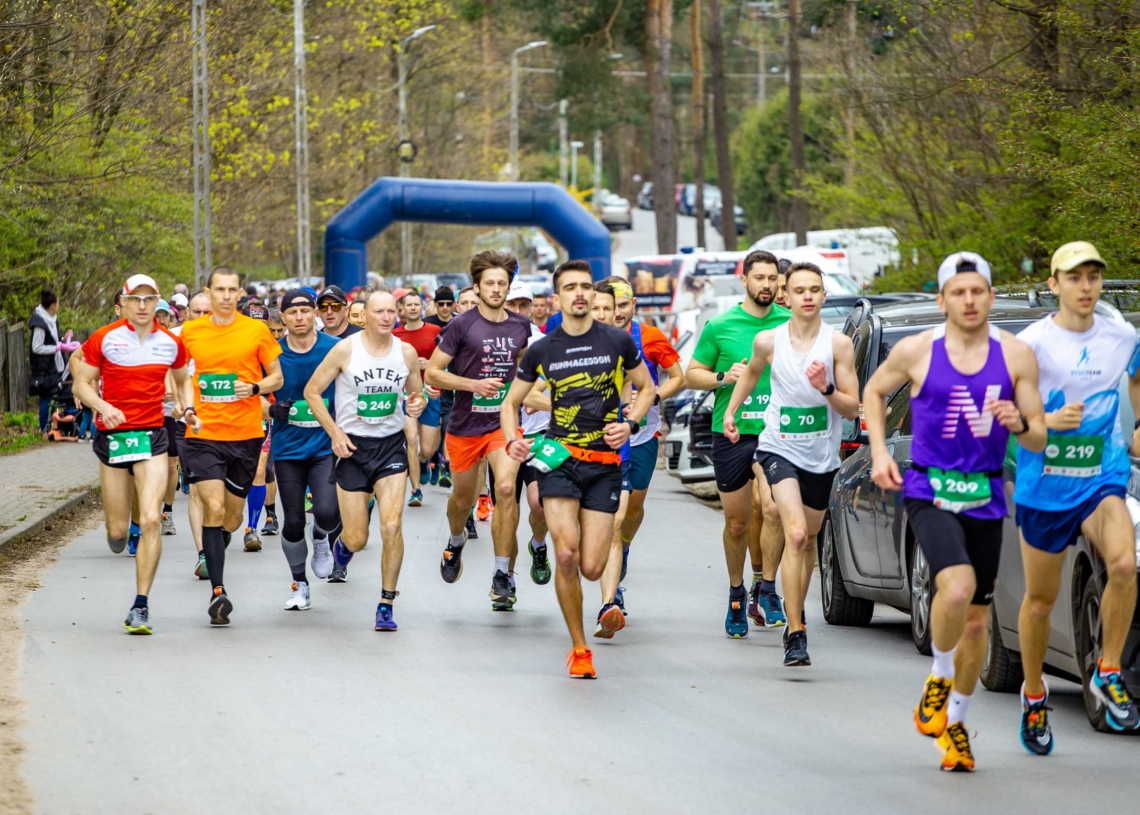 14. Dycha Justynów – Janówka. Kilkuset zawodników na starcie [ZDJĘCIA]