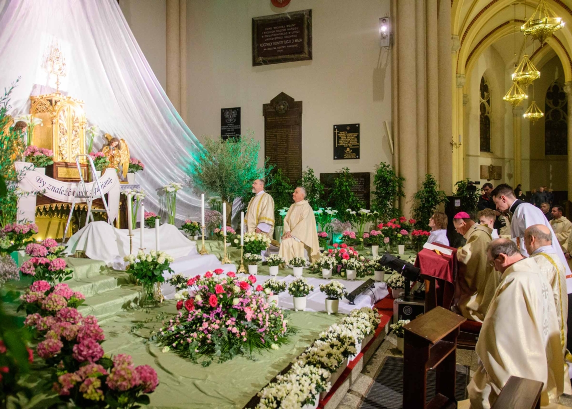 Wigilia Paschalna w Archikatedrze Łódzkiej