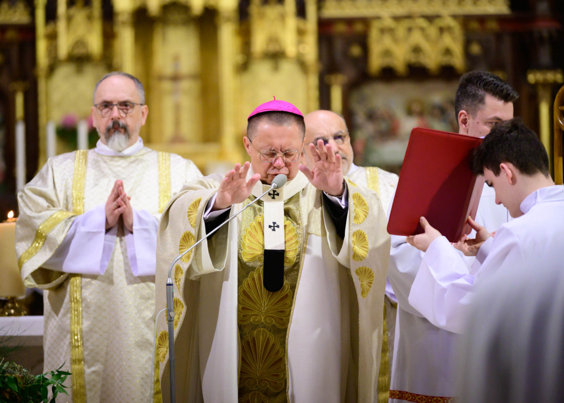 Wigilia Paschalna w Archikatedrze Łódzkiej