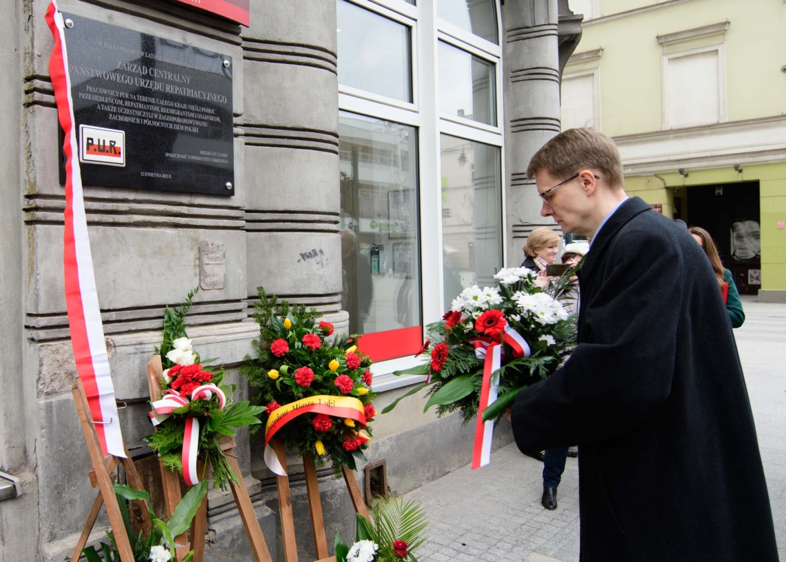 Odsłonięto tablicę upamiętniającą Państwowy Urząd Repatriacyjny