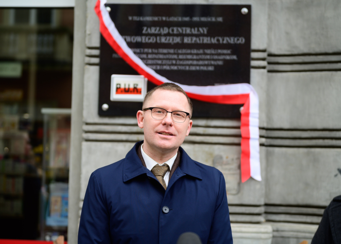 Odsłonięto tablicę upamiętniającą Państwowy Urząd Repatriacyjny