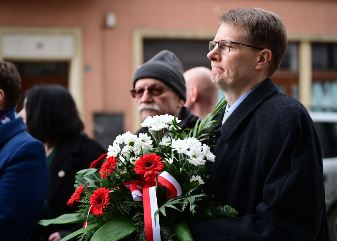Odsłonięto tablicę upamiętniającą Państwowy Urząd Repatriacyjny