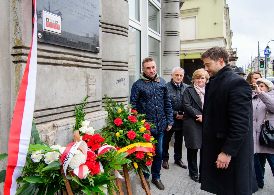 Odsłonięto tablicę upamiętniającą Państwowy Urząd Repatriacyjny